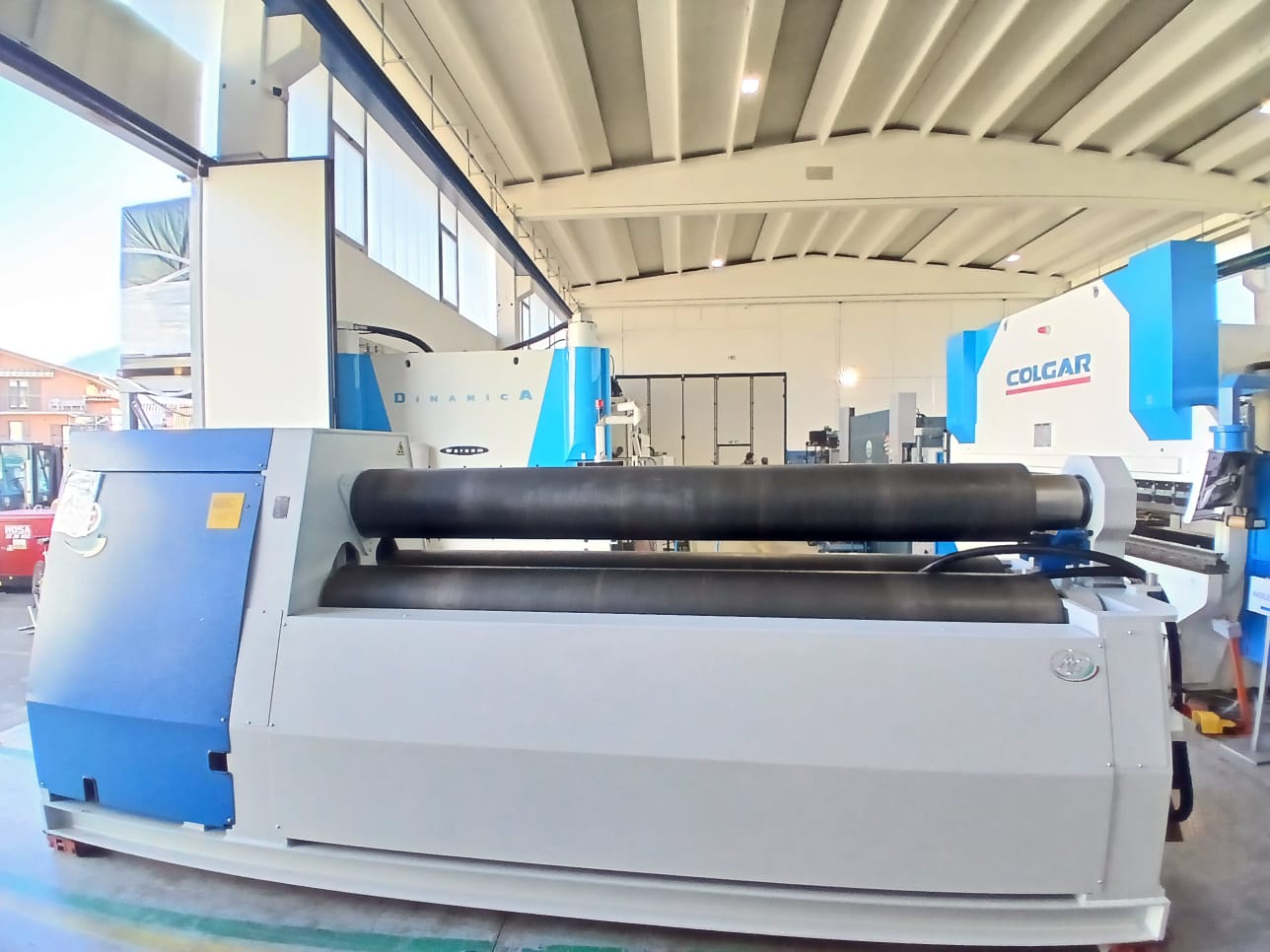 Curvatrice idraulica 3 rulli