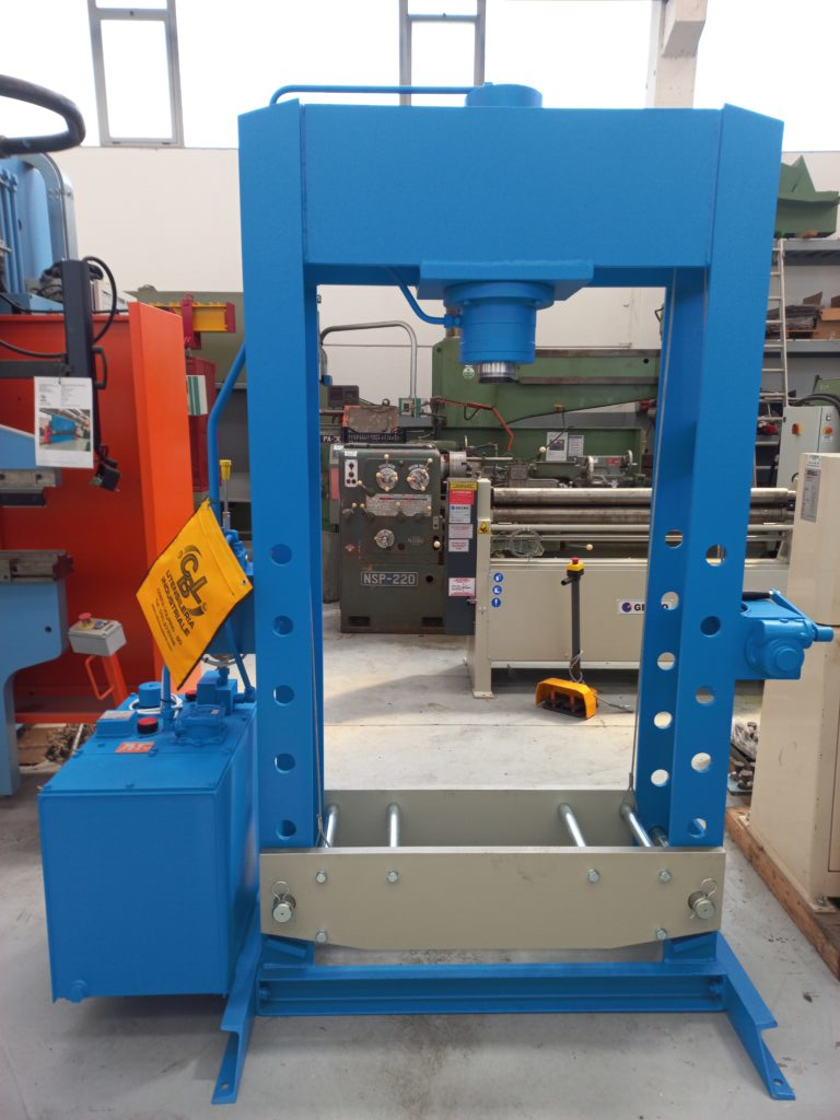 Pressa OMCN 163W 70 t