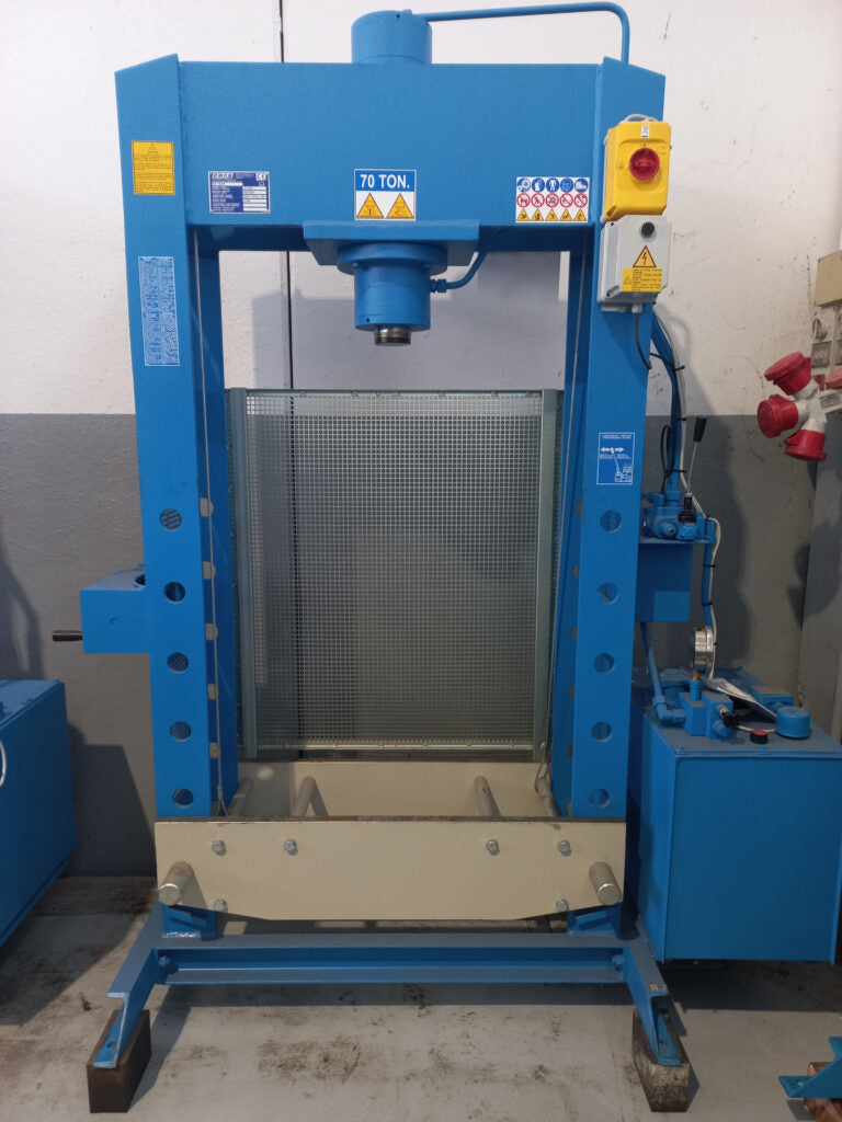 Pressa elettroidraulica 70t