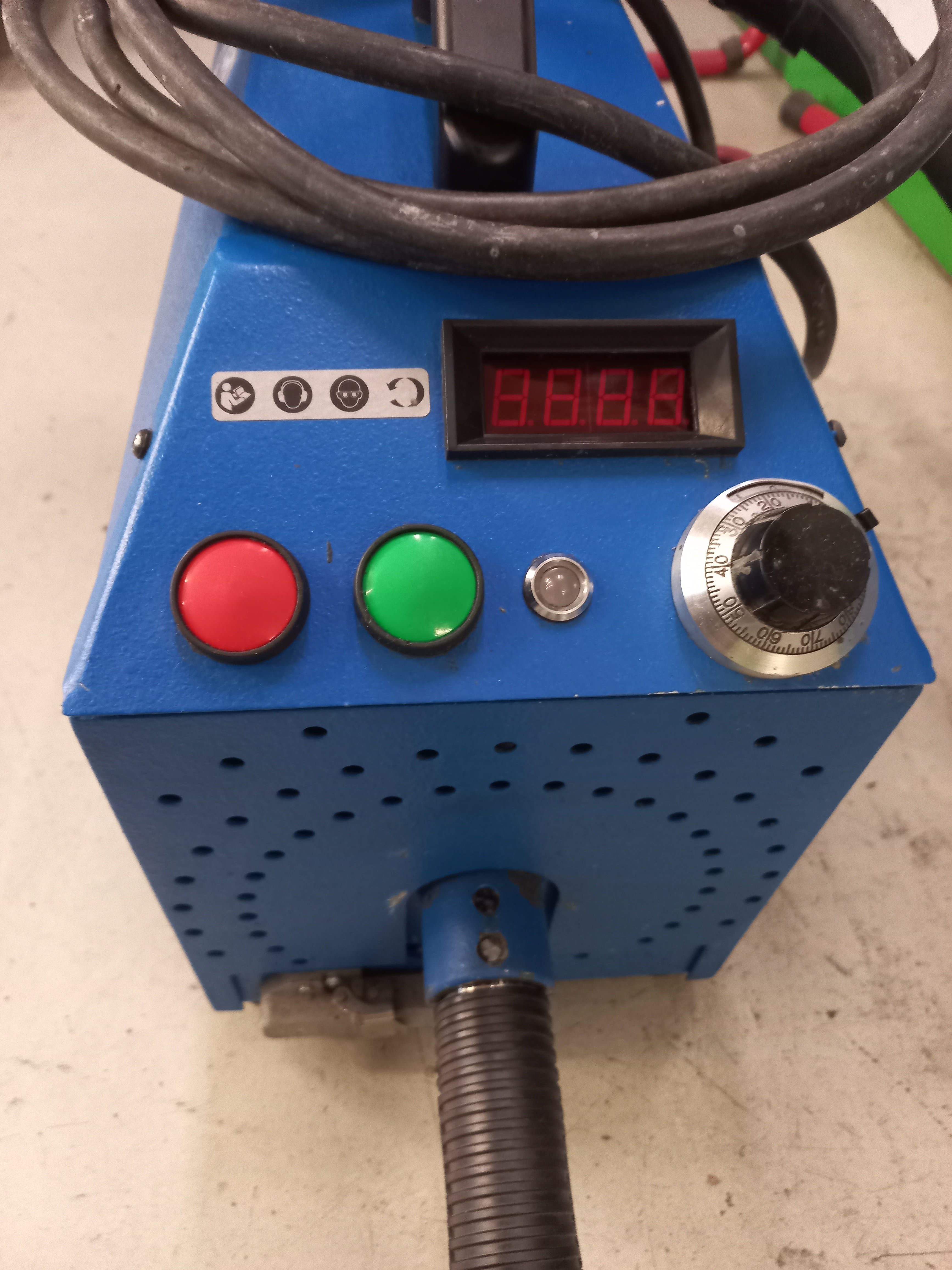 Sbavatrice usata Pferd